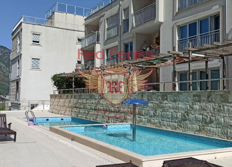 Квартира с двумя спальнями в комплексе с бассейном, Квартира в Которский залив Черногория