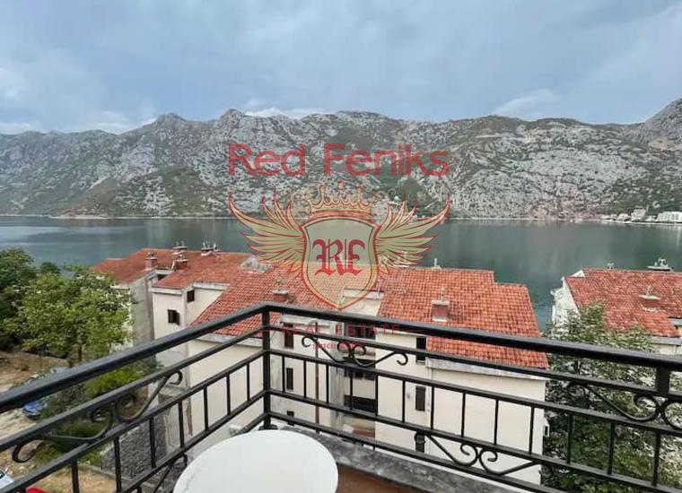 Светлая квартира с двумя спальнями и видом на море Бока, Рисан, Квартира в Которский залив Черногория